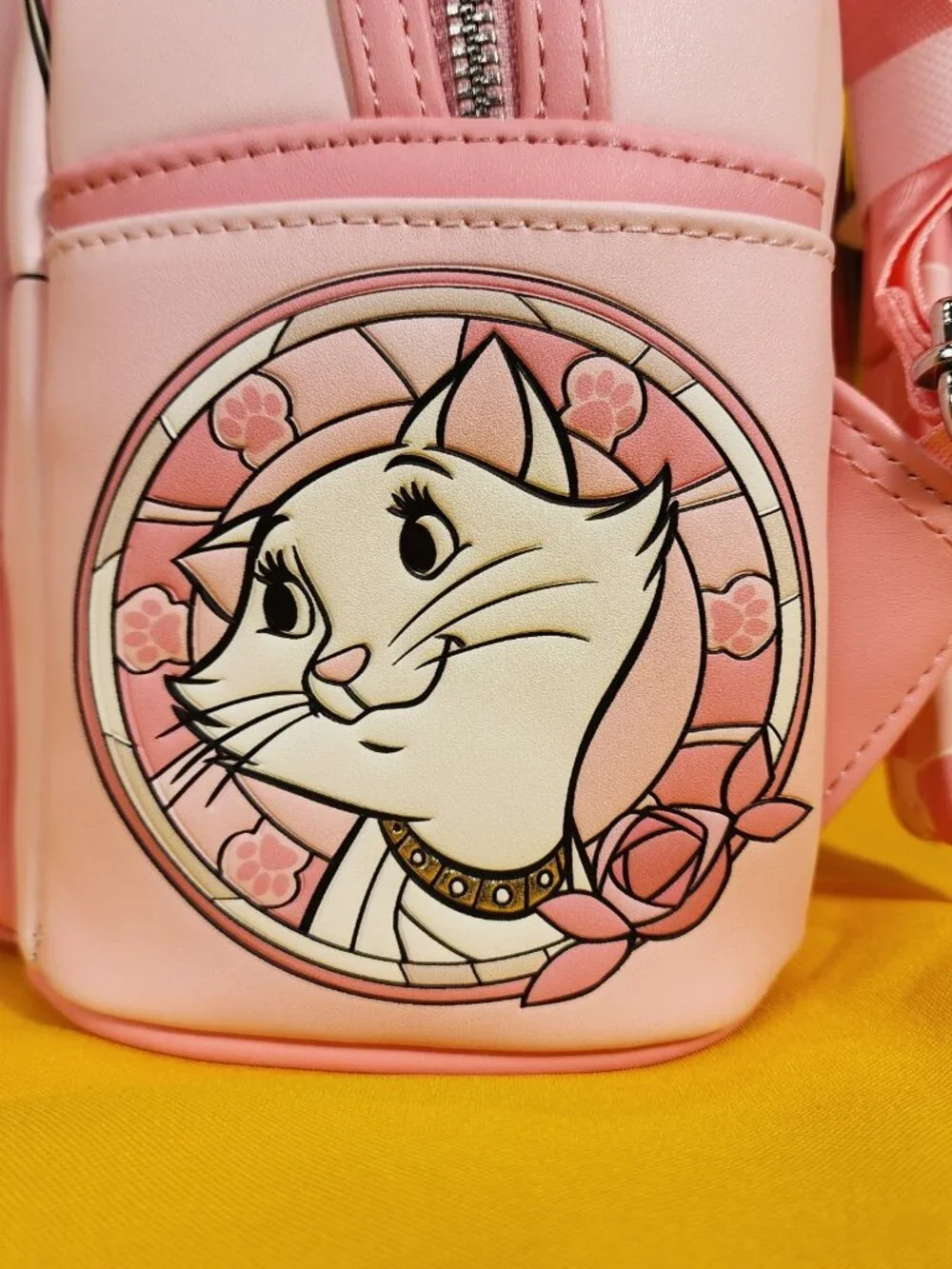 Loungefly Disney The Aristocats Exclusive Stained Glass Marie Mini Backpack NEW